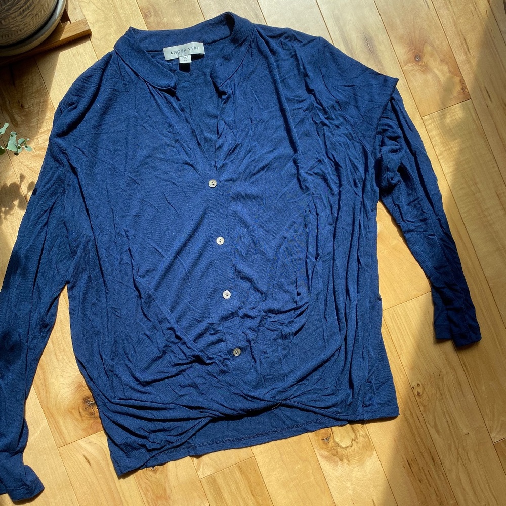 Amour‎ Vert Henley Top